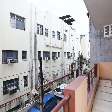Oyo Flagship 14774 Sector 14 Gurgaon Hotel ภายนอก รูปภาพ
