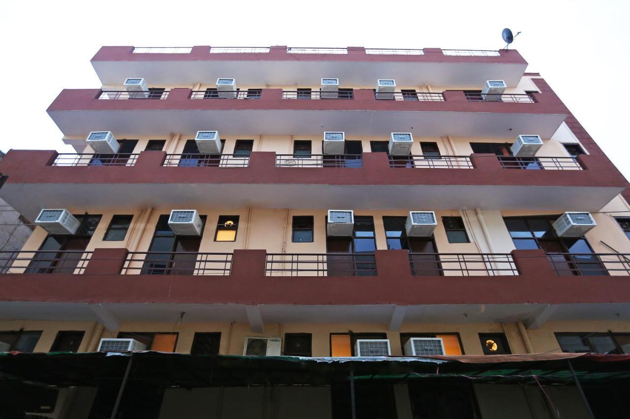 Oyo Flagship 14774 Sector 14 Gurgaon Hotel ภายนอก รูปภาพ
