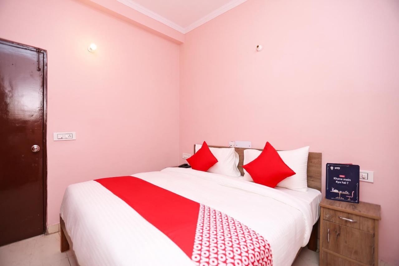 Oyo Flagship 14774 Sector 14 Gurgaon Hotel ภายนอก รูปภาพ